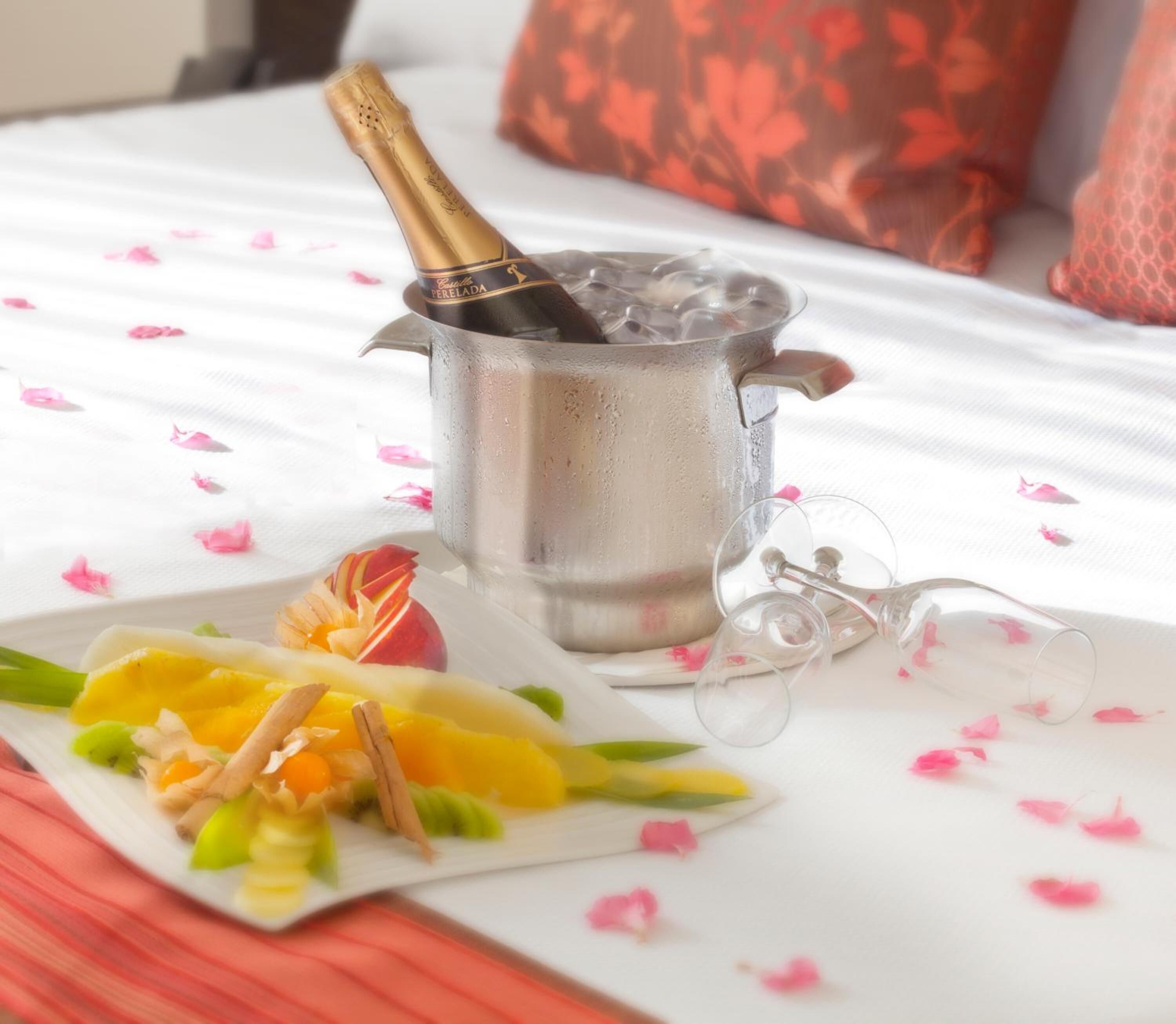 minibar, individually decorated, desk, soundproofing