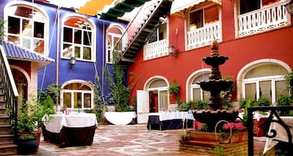 Hotel Plaza Manjon
