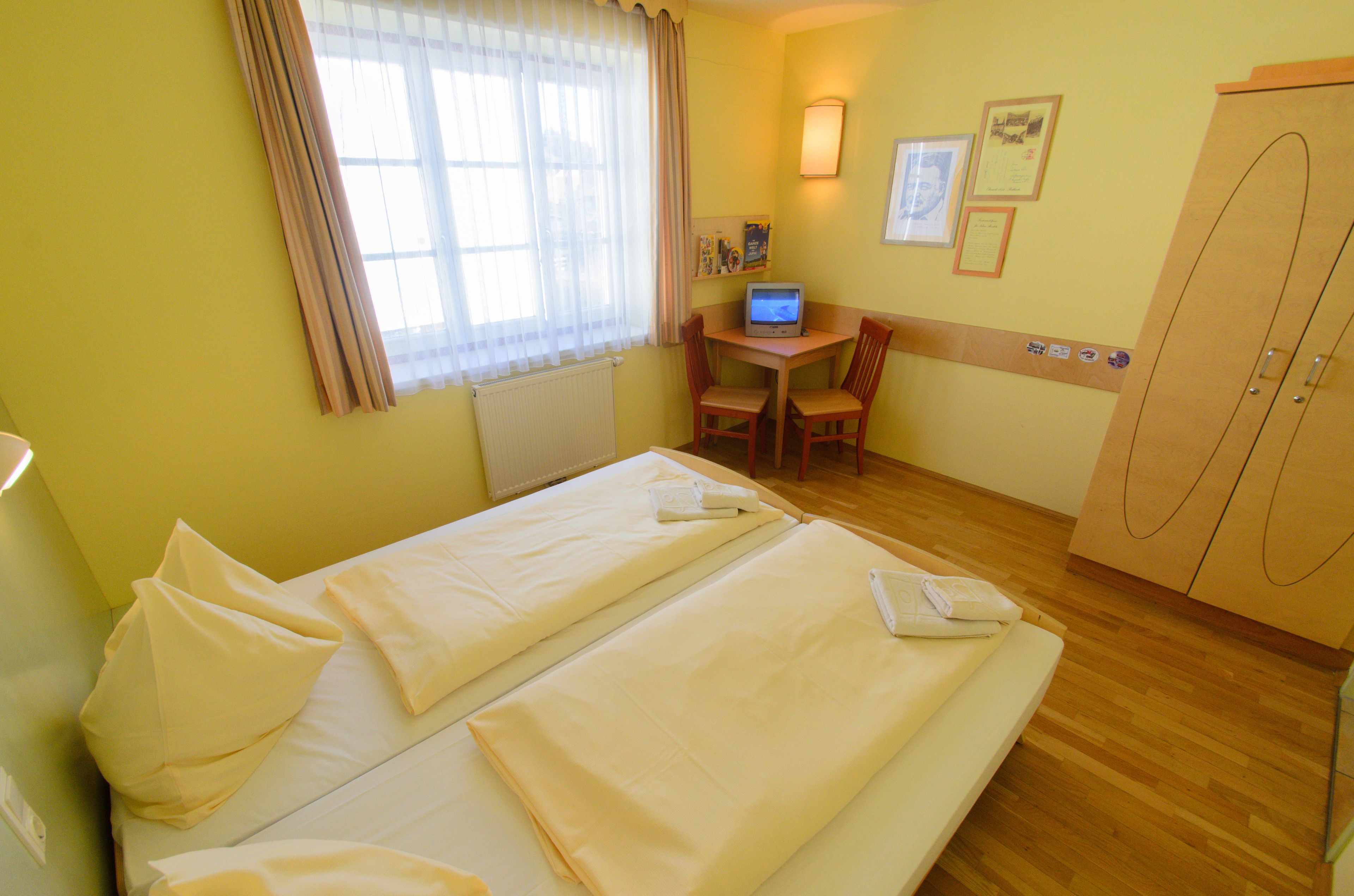 in-room safe, free wifi