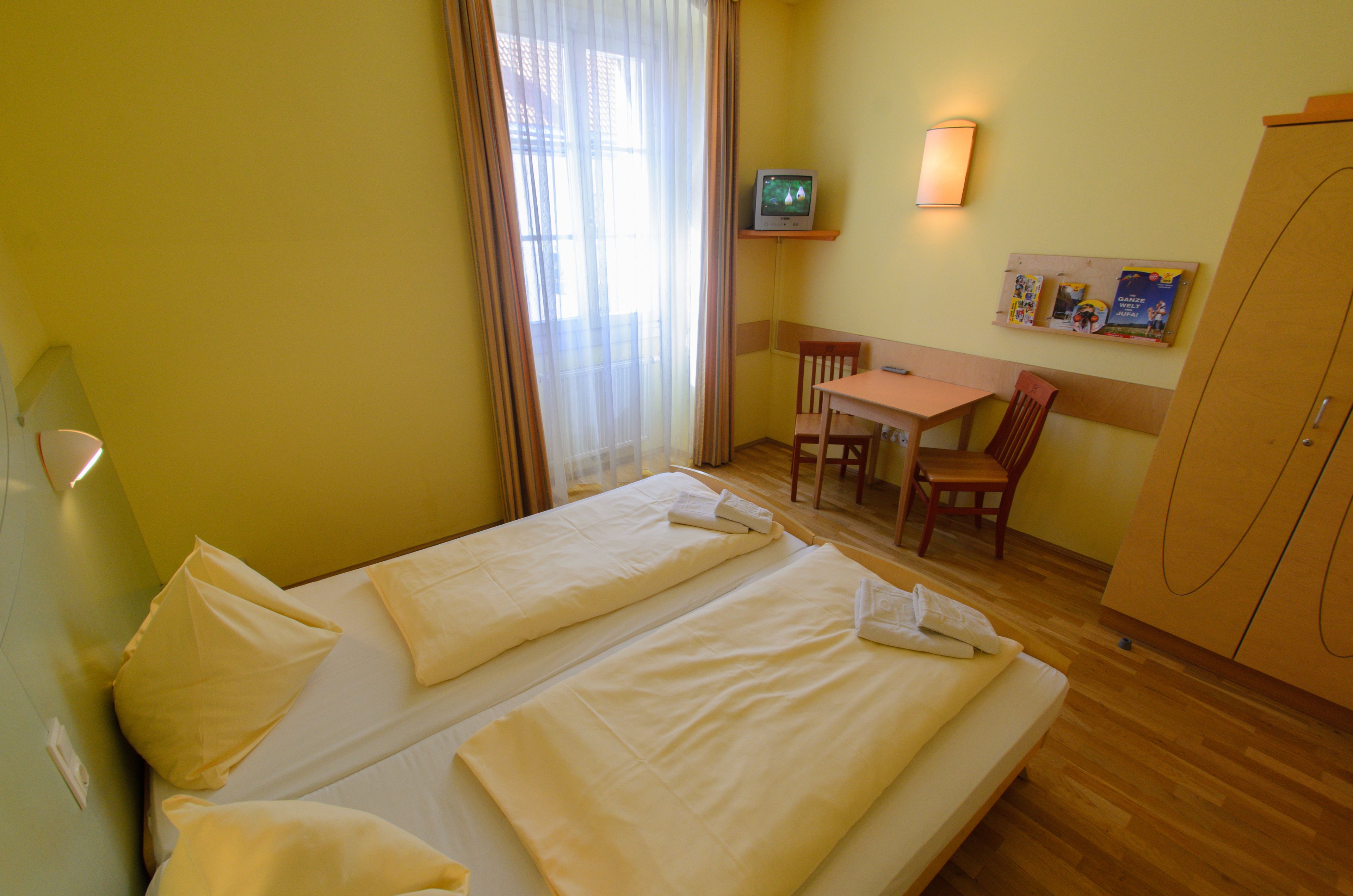 in-room safe, free wifi