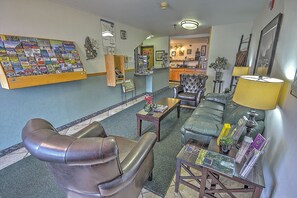 Sala de estar en el lobby