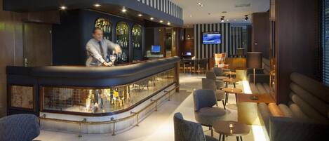 Bar (en la propiedad)