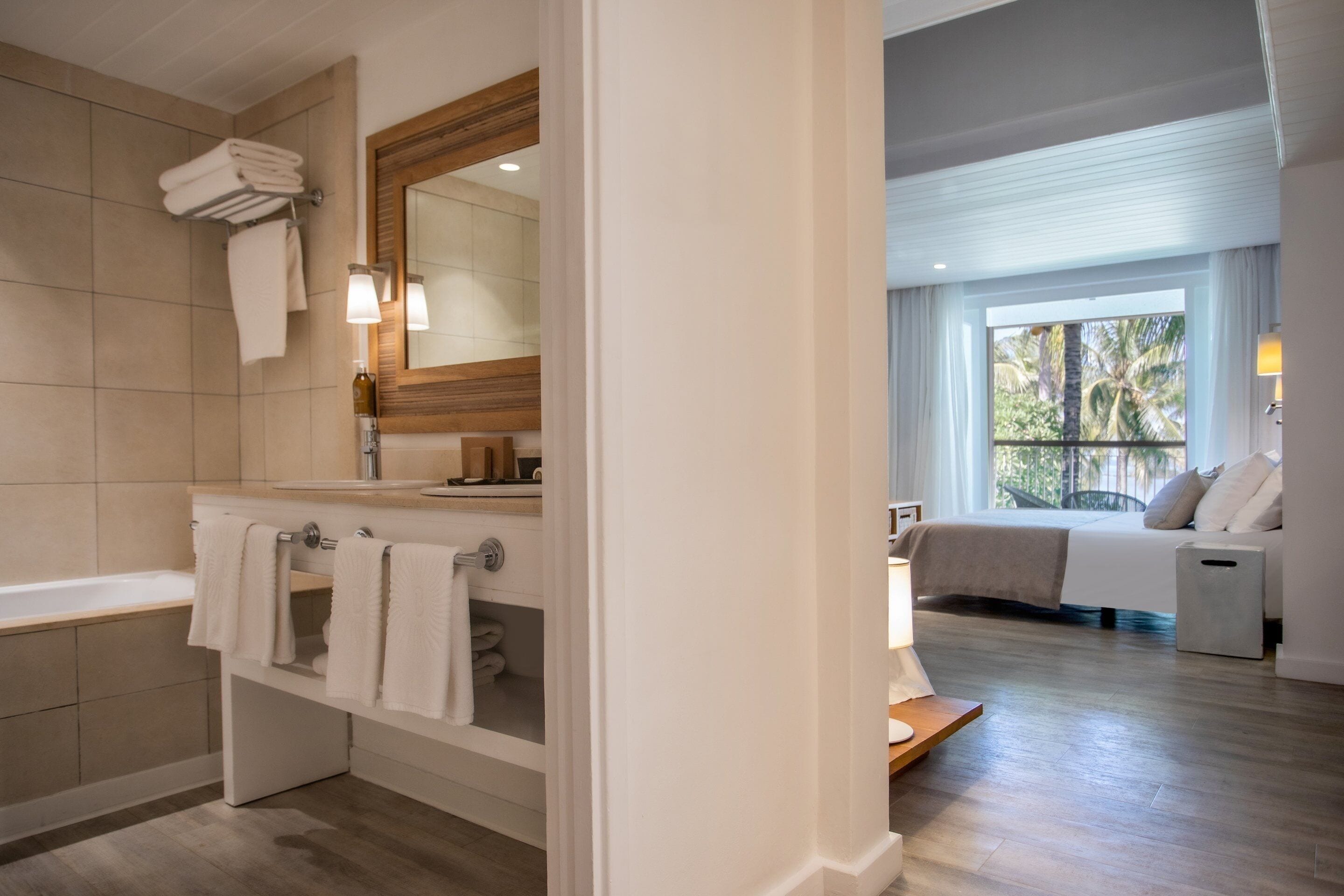 family duplex sea | bathroom | free toiletries, hair dryer, towels, soap