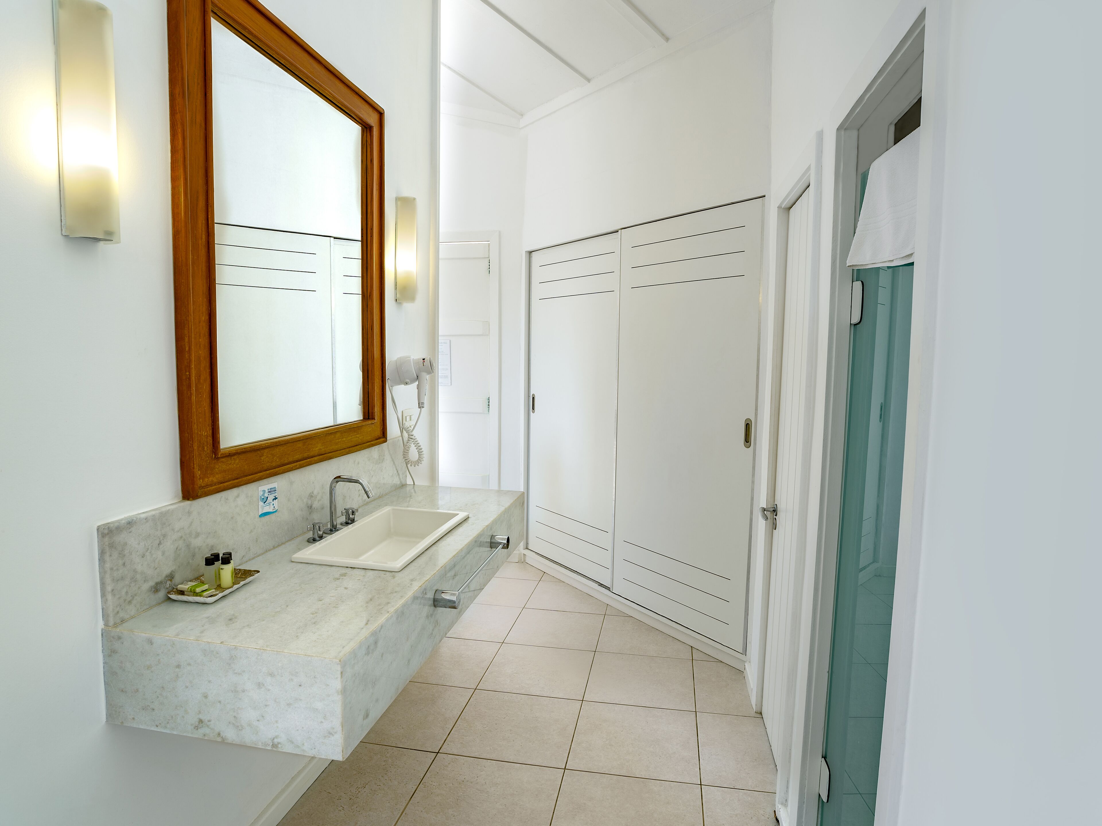 triple room, 1 bedroom | bathroom | shower, towels