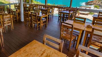 Gratis komplett frukost varje dag