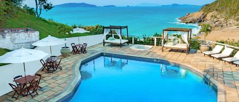 Outdoor pool, sun loungers