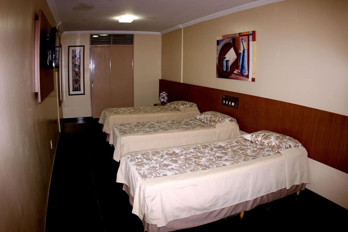 Minibar, Verdunkelungsvorhänge, kostenlose Babybetten, kostenloses WLAN
