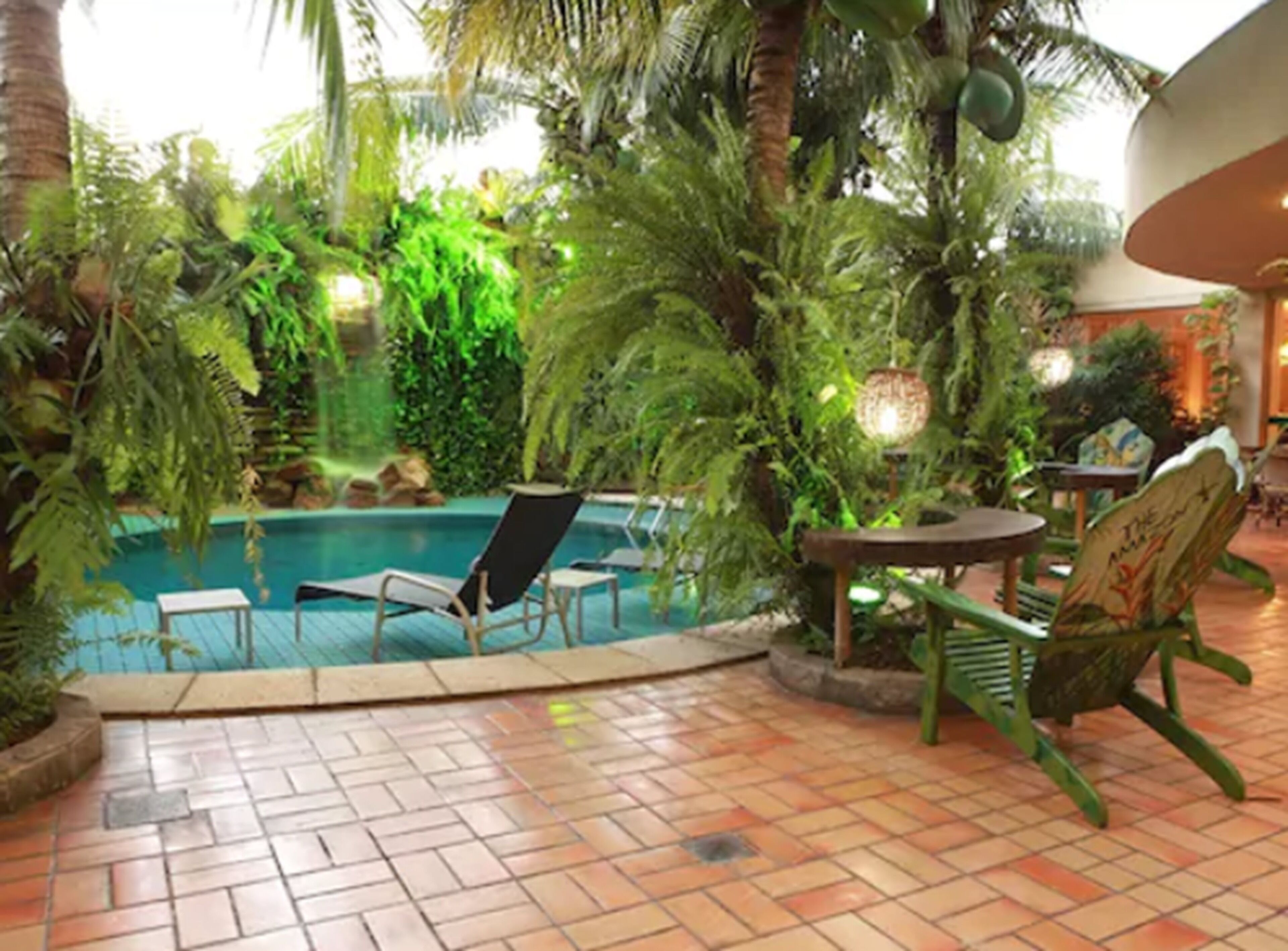 outdoor pool, pool loungers