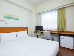 标准房, 1 张双人床, 无烟房 | 羽绒被、办公桌、笔记本电脑工作区、遮光窗帘
