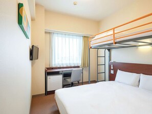 Standard Room, 1 Double Bed and 1 Loft Bed, Non Smoking