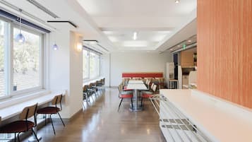 Daily buffet breakfast (JPY 990 per person)