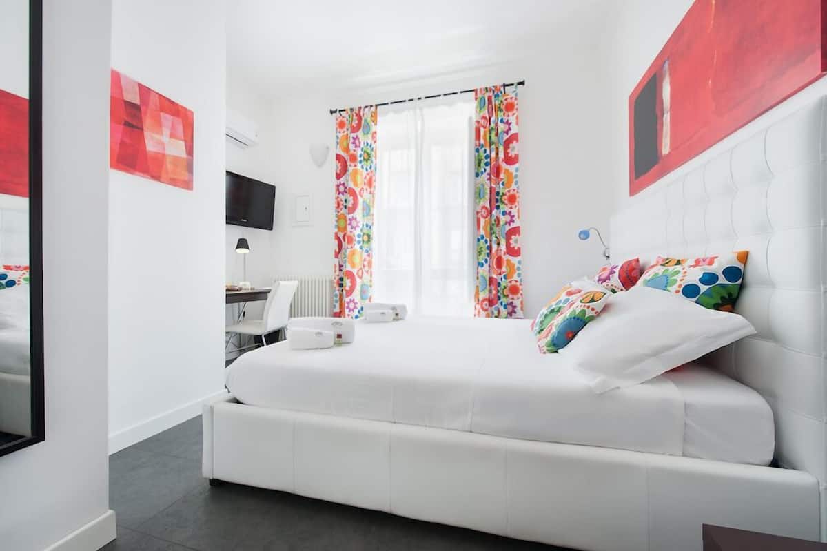 Standaard tweepersoonskamer, balkon | Luxe beddengoed, donzen dekbedden, bedden met traagschuimmatras