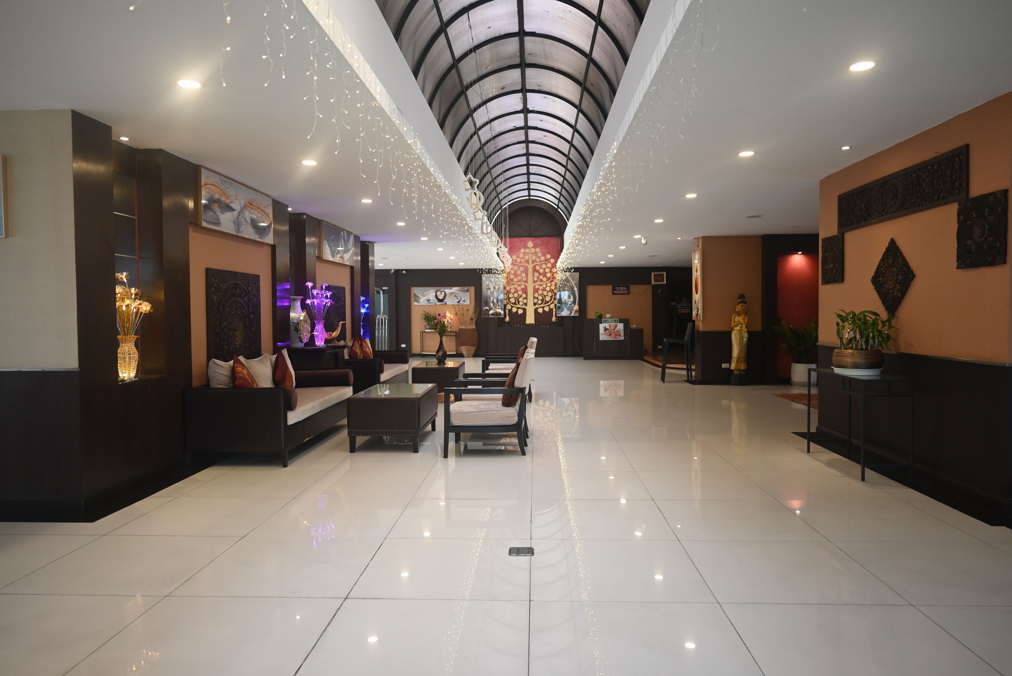 Photo - Boss Suites Nana Hotel