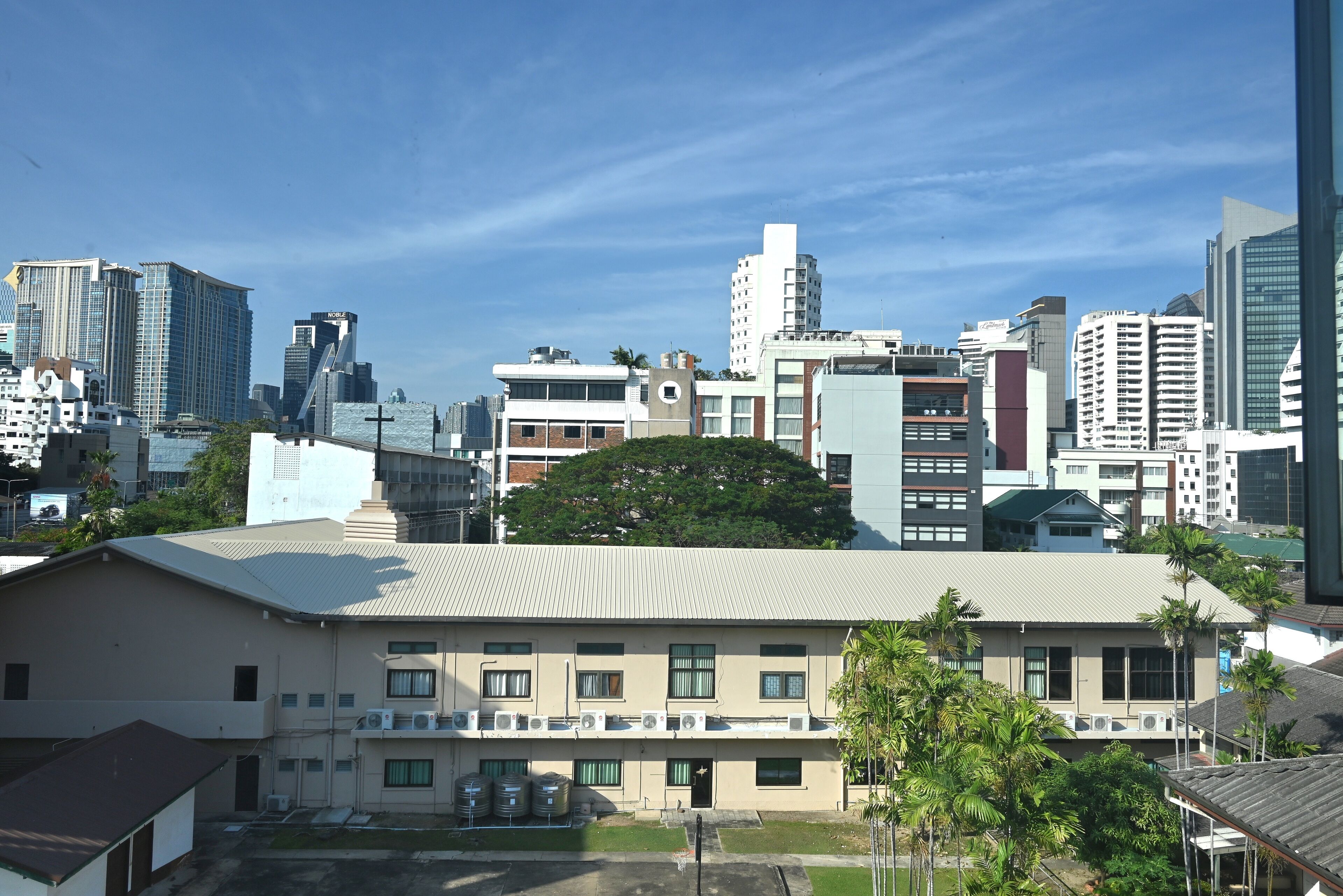 Photo - Boss Suites Nana Hotel