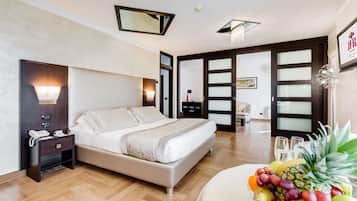 Suite, 1 trĂšs grand lit, bain Ă remous