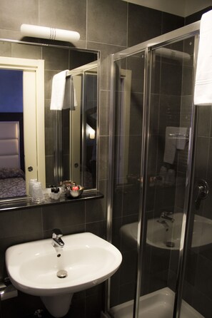 Room amenity - Hotel Five (Milan)