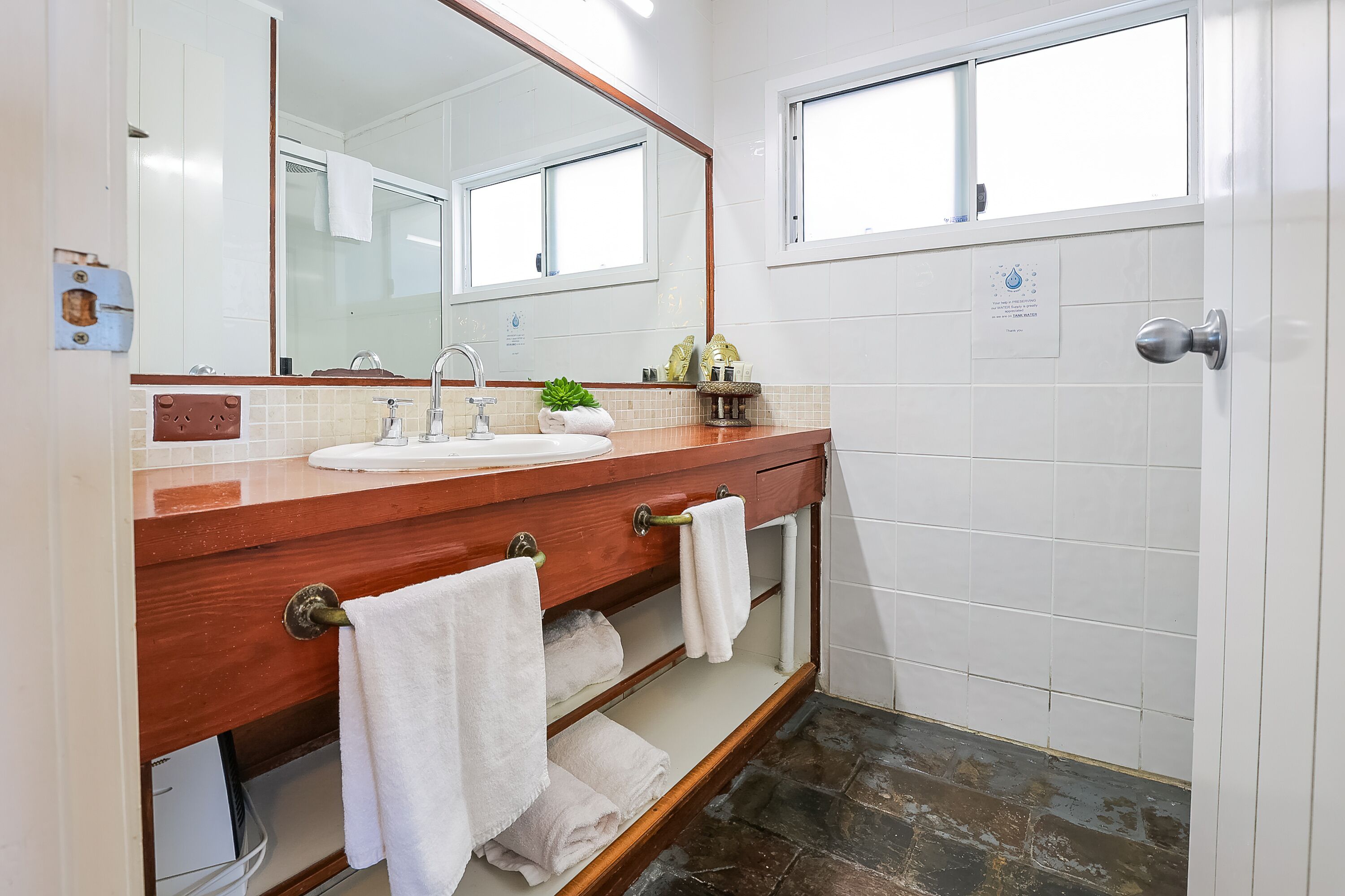 standard room, 2 bedrooms | bathroom | shower, free toiletries, hair dryer, towels