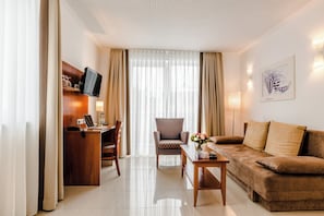 Phòng Suite | 1 phòng ngủ, bộ đồ giường cao cấp, két bảo mật tại phòng
