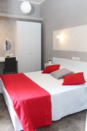 Ropa de cama hipoalergénica y minibar 