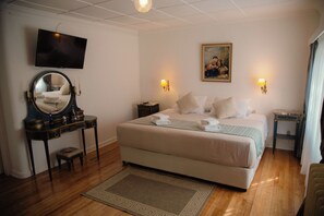 Habitación doble | Decoración personalizada, muebles diferentes, insonorización y cunas 