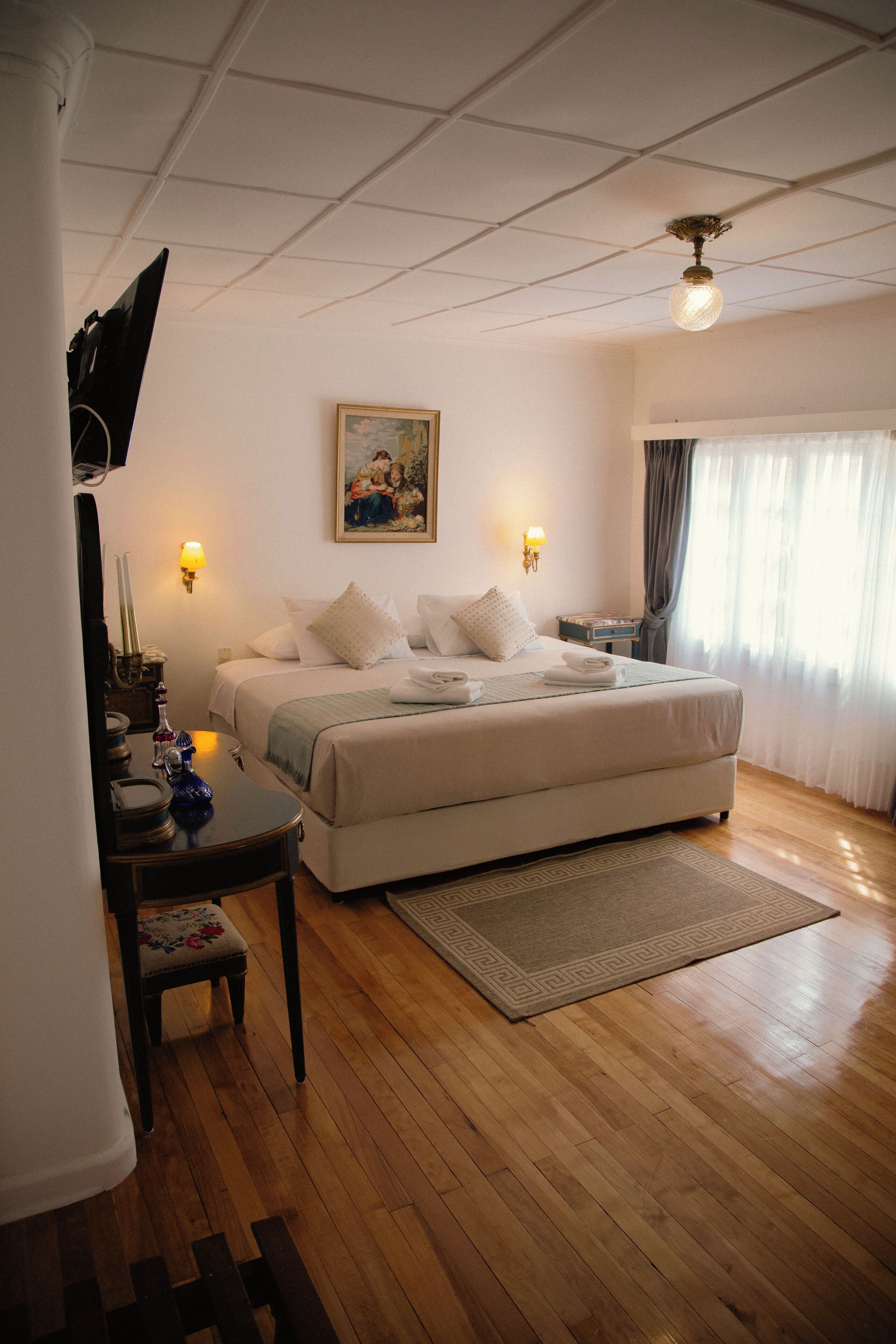 Triple Room | Individually decorated, individually furnished, soundproofing