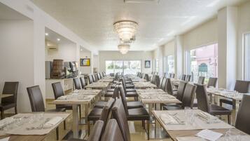 FrĂŒhstĂŒck, Mittagessen, Abendessen, italienische KĂŒche