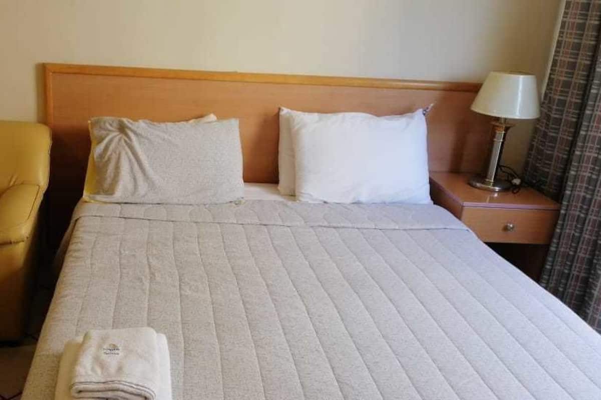 Draps en coton égyptien, surmatelas, bureau, chambres insonorisées