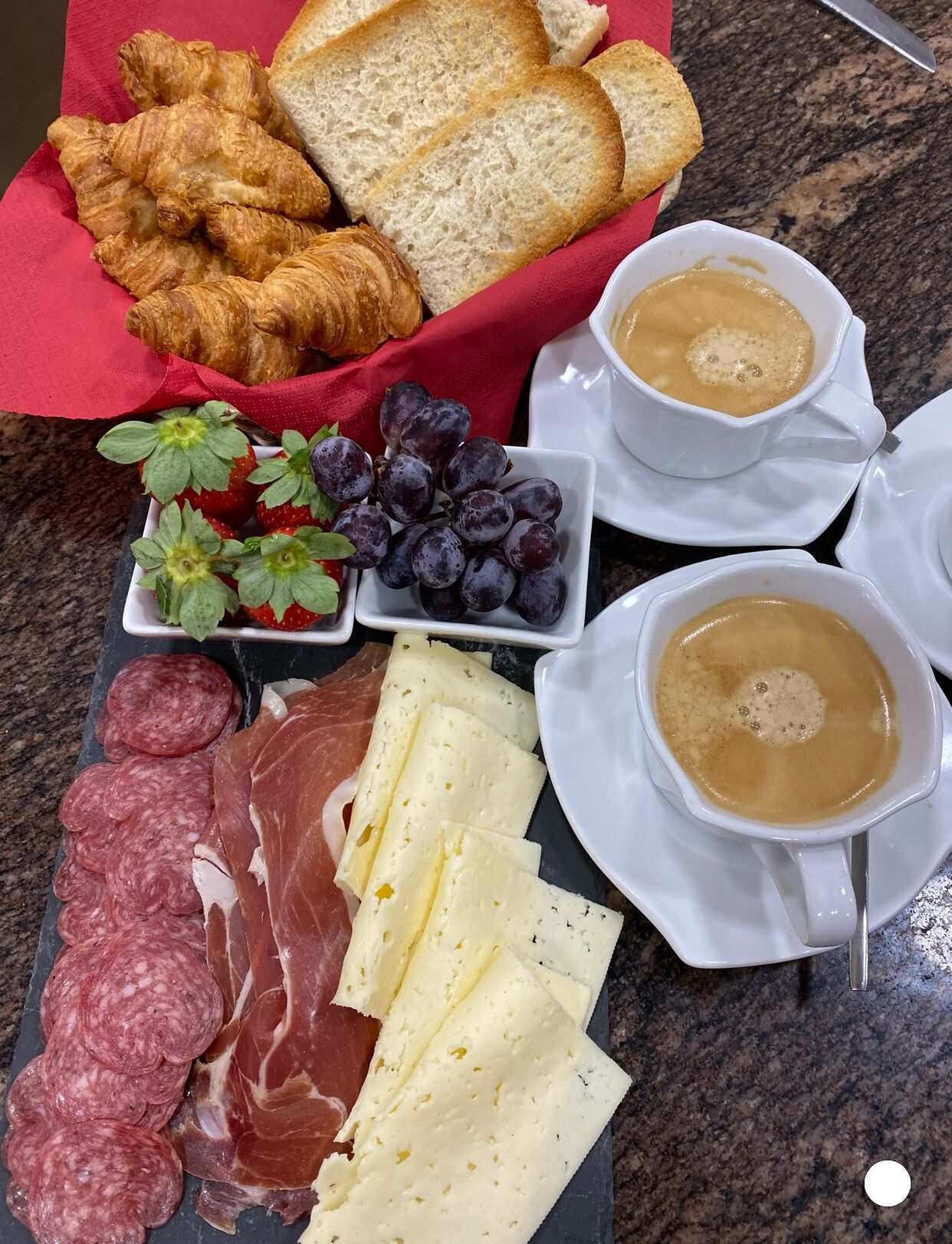 free daily continental breakfast