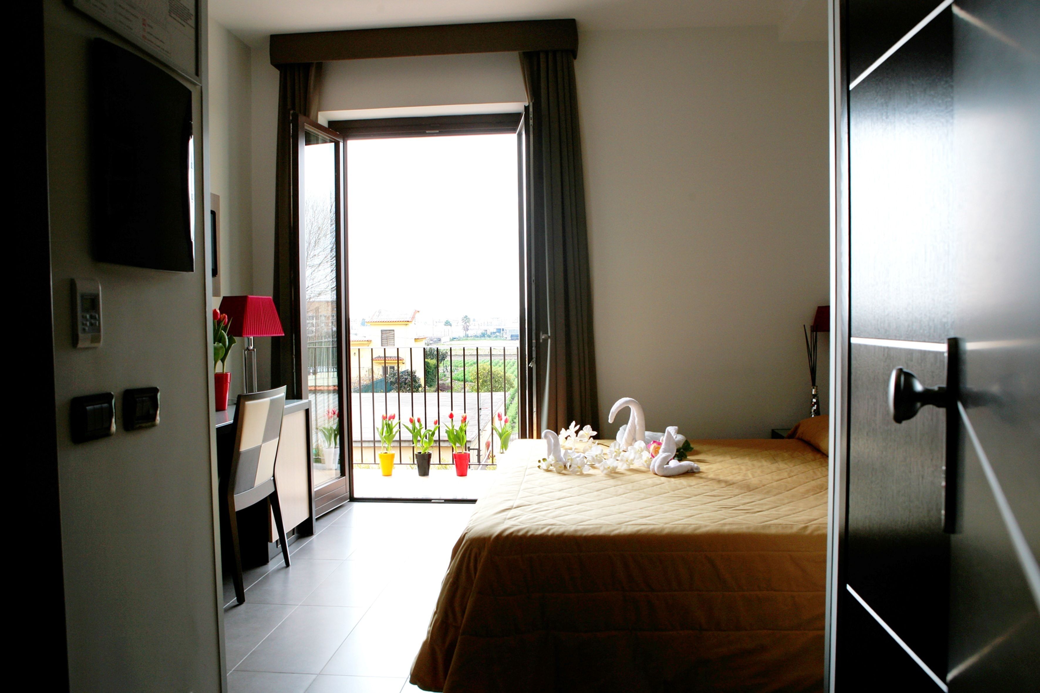 superior double room | premium bedding, minibar, in-room safe, desk