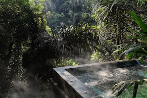 Bañera de hidromasaje exterior