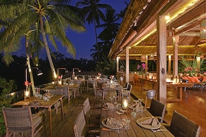 Breakfast, lunch, brunch served; Mediterranean cuisine, pool views