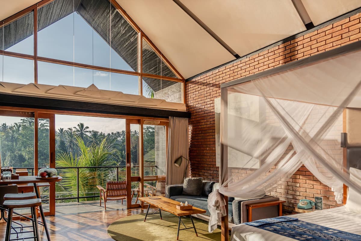 Suite Deluxe, varias camas, balcón, vistas al valle | 2 dormitorios, ropa de cama de alta calidad, edredones de plumas