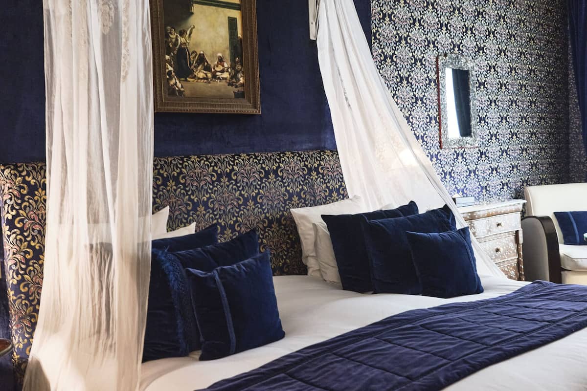 double room (standard ) | premium bedding, minibar, in-room safe, individually decorated