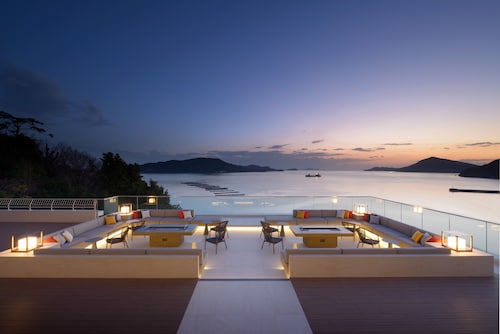 Toba Hotel International