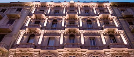 Front of property - evening/night