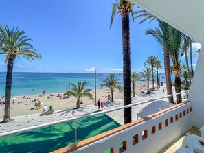 Standard-Doppelzimmer, Meerblick | Terrasse/Patio
