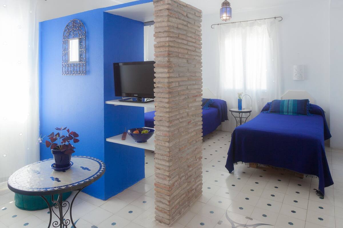 Superior Twin Room (Second floor) | Blackout drapes, iron/ironing board, WiFi (free), bed sheets