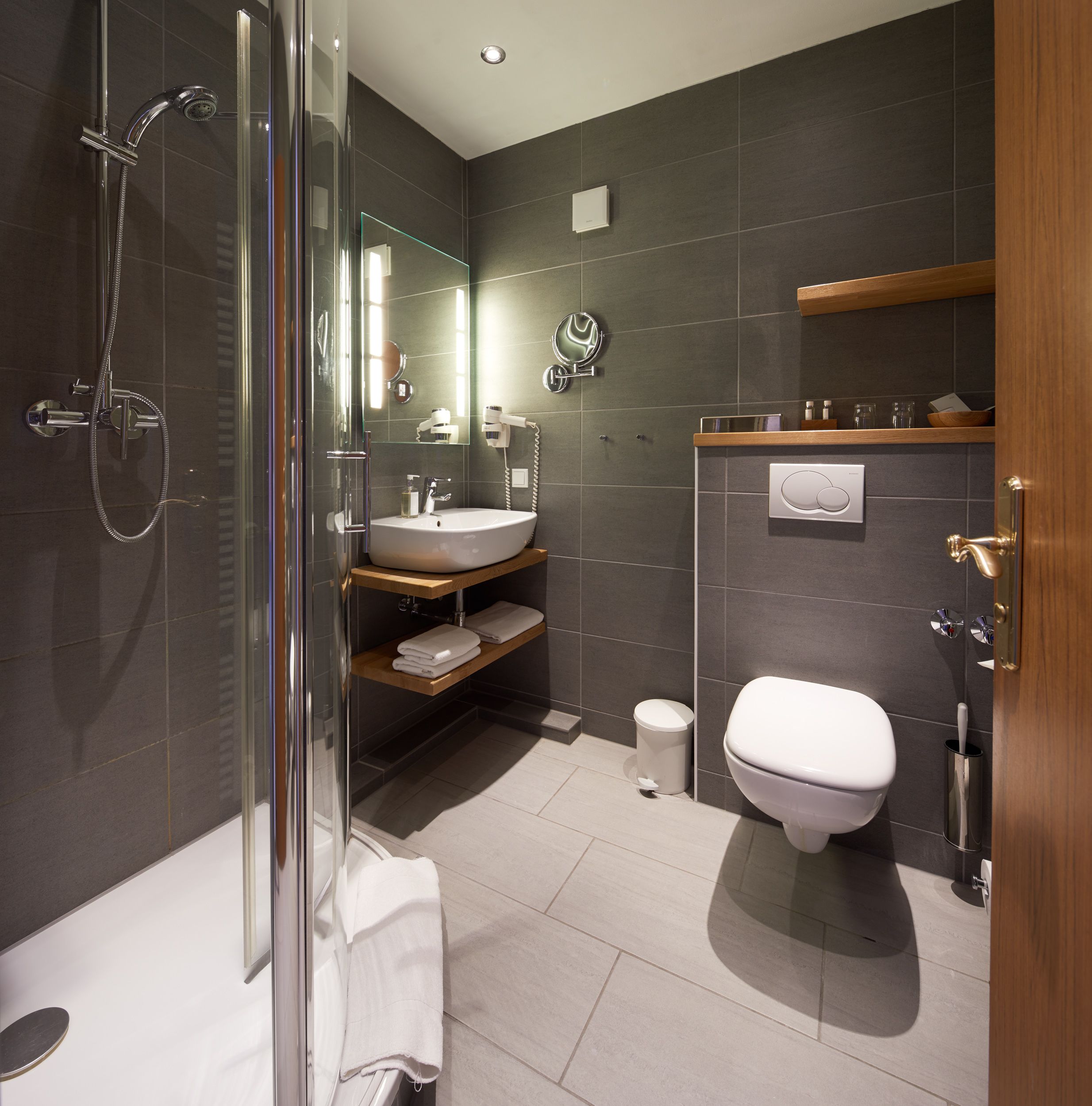 traditional double room | bathroom | hair dryer, bathrobes, slippers, towels