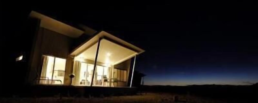 Azjure Studio Retreat by null