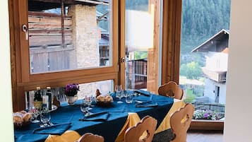 Desayuno buffet incluido todos los días