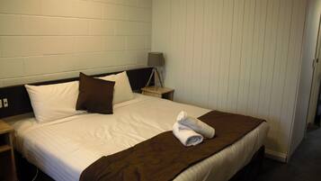 Ameublement personnalisé, bureau, draps fournis