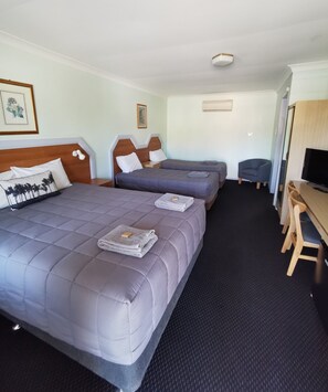 Family Room | Bed sheets