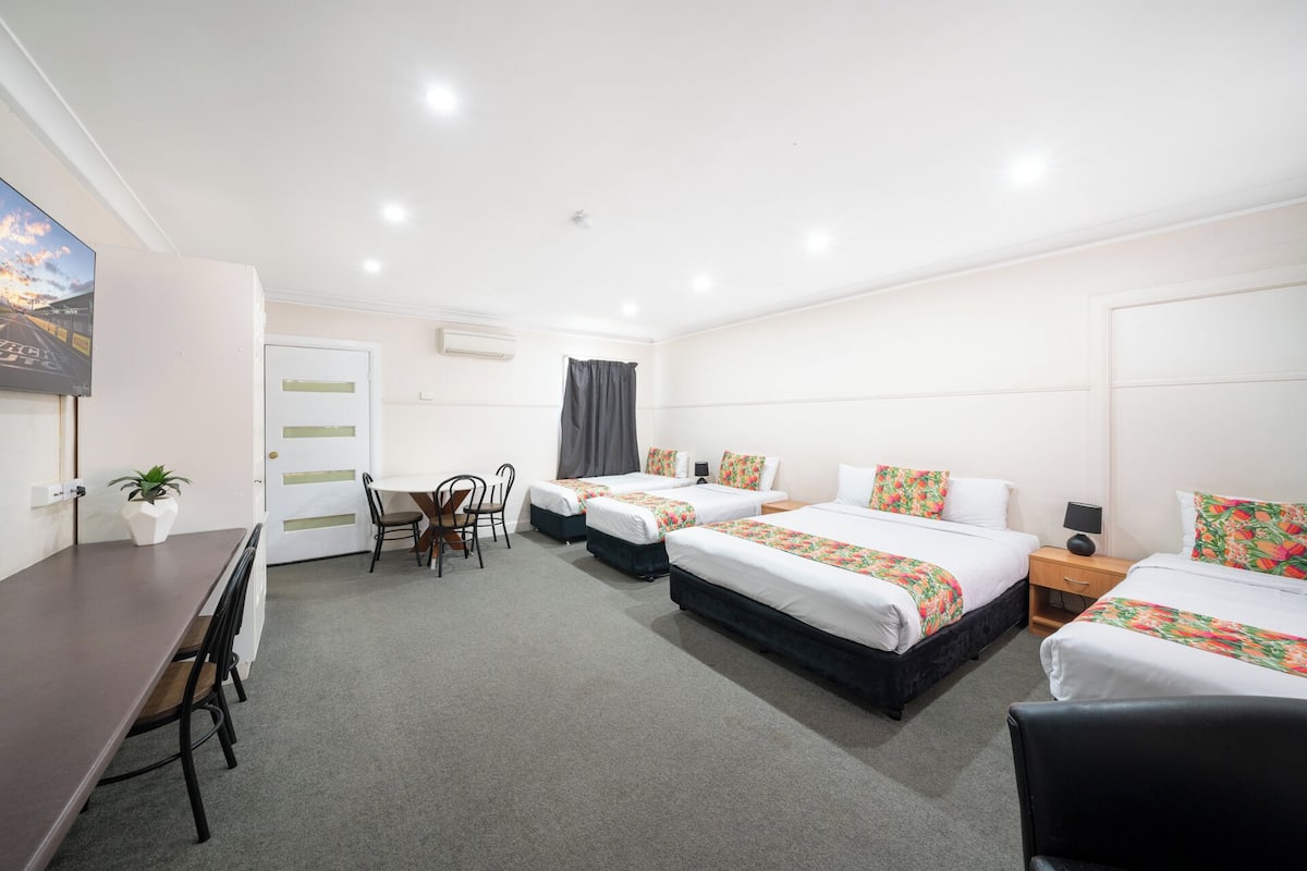 Standard Family Room | Desk, iron/ironing board, free WiFi, bed sheets