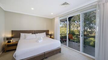 Desk, laptop workspace, iron/ironing board, rollaway beds