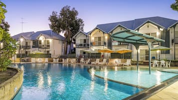 Outdoor pool, pool loungers