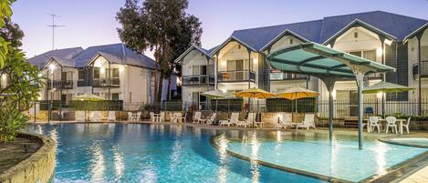 Outdoor pool, pool loungers