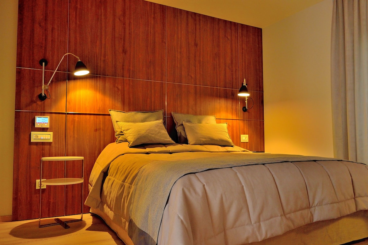 junior suite (single use) | egyptian cotton sheets, premium bedding, pillow-top beds, minibar