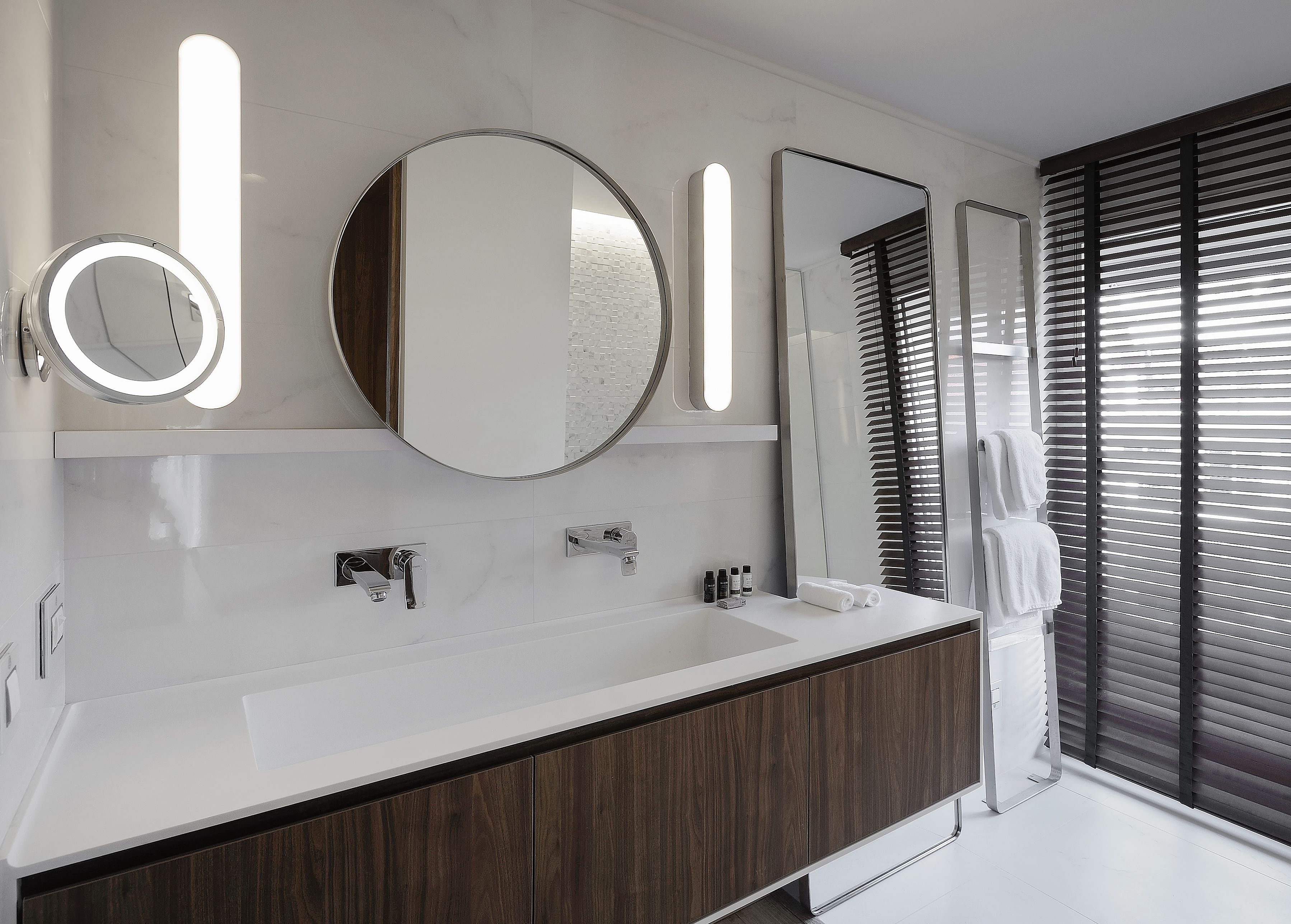 deluxe suite, 1 king bed with sofa bed | egyptian cotton sheets, premium bedding, pillow-top beds, minibar