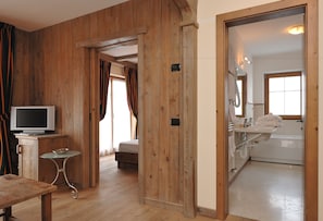 Suite | Bany | Articles de tocador gratuïts, assecador de cabells i barnussos