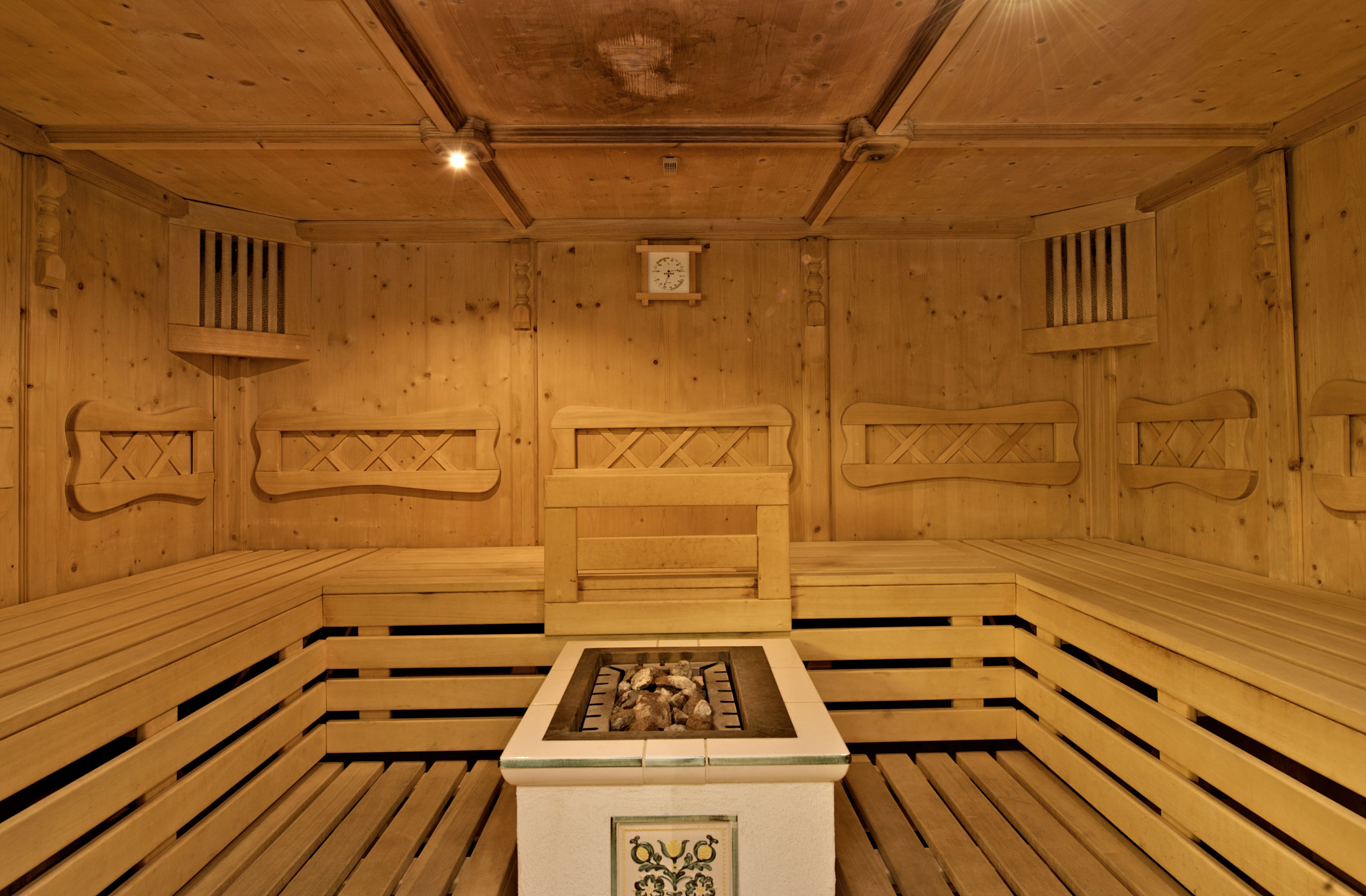 sauna, turkish bath/hammam, body treatments, facials, 1 treatment room